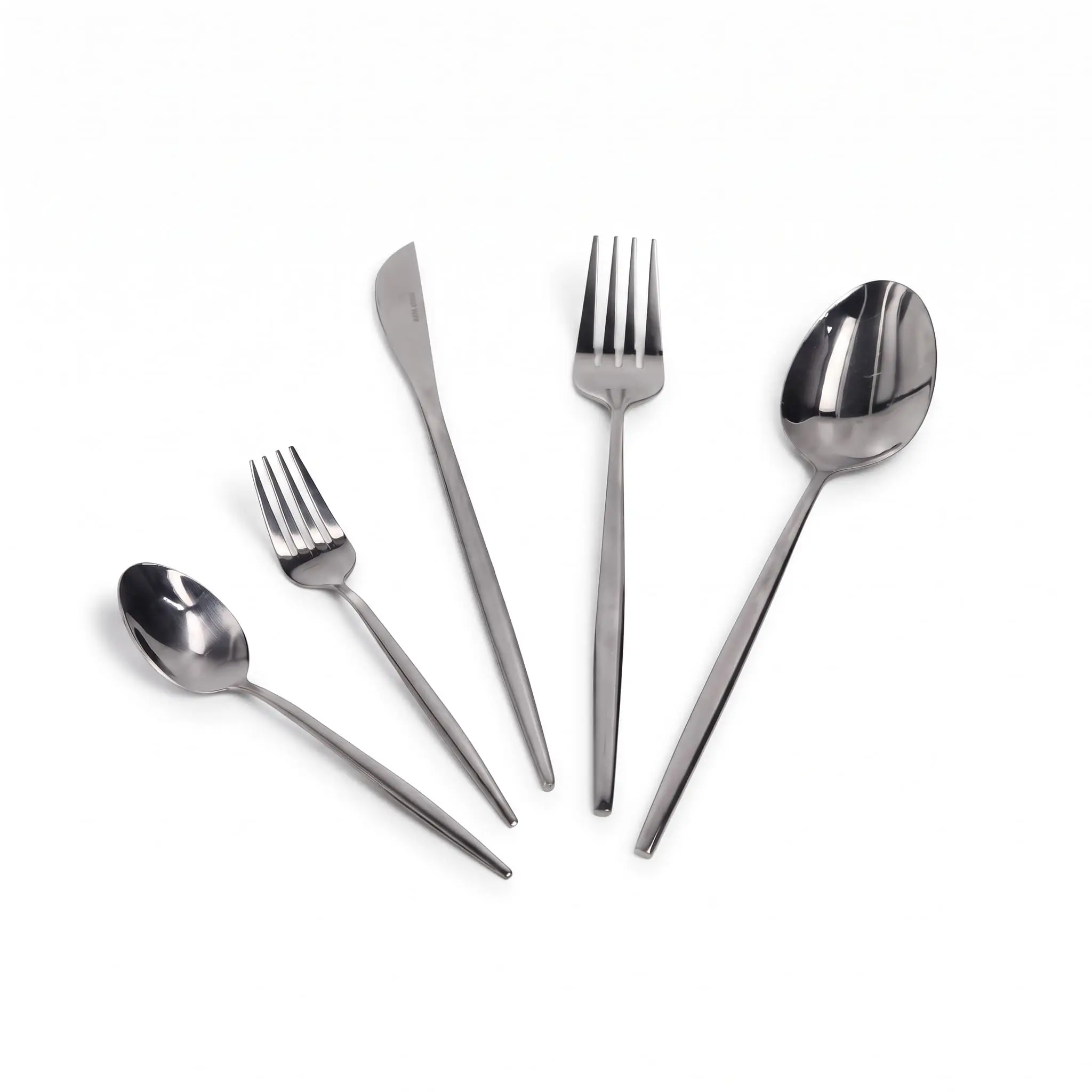 21Pcs-Silver-Cutlery-Set-With-Organizer-Basket_Kitchenware_12117_3.webp 21-Piece Stainless Steel Silver Cutlery Set and Tableware Service for 4 with Wire Organizer Basket Holder - ZYB094-21 - Image 1