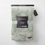 Premium 150x200cm Heavyweight Flannel Plush Throw Blanket – 350GSM Pale Green Microfiber Fleece Bed Blanket (Model BL08-2A) - Image 2