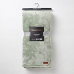 Premium 220x200cm Heavyweight Flannel Plush Throw Blanket – 350GSM Pale Green Microfiber Fleece King Bed Blanket (Model BL08-3A) - Image 2