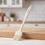 Danny Home 25cm Silicone Basting Brush – Heat-Resistant Non-Stick Pastry & BBQ Marinade Oil Glazing Brush (DH3594-WHITE) - Image 2