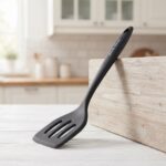 Danny Home Silicone Mini Slotted Turner Spatula 21cm - DH3900-BLACK - Image 2